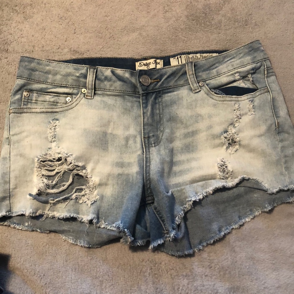 Cute short jean shorts